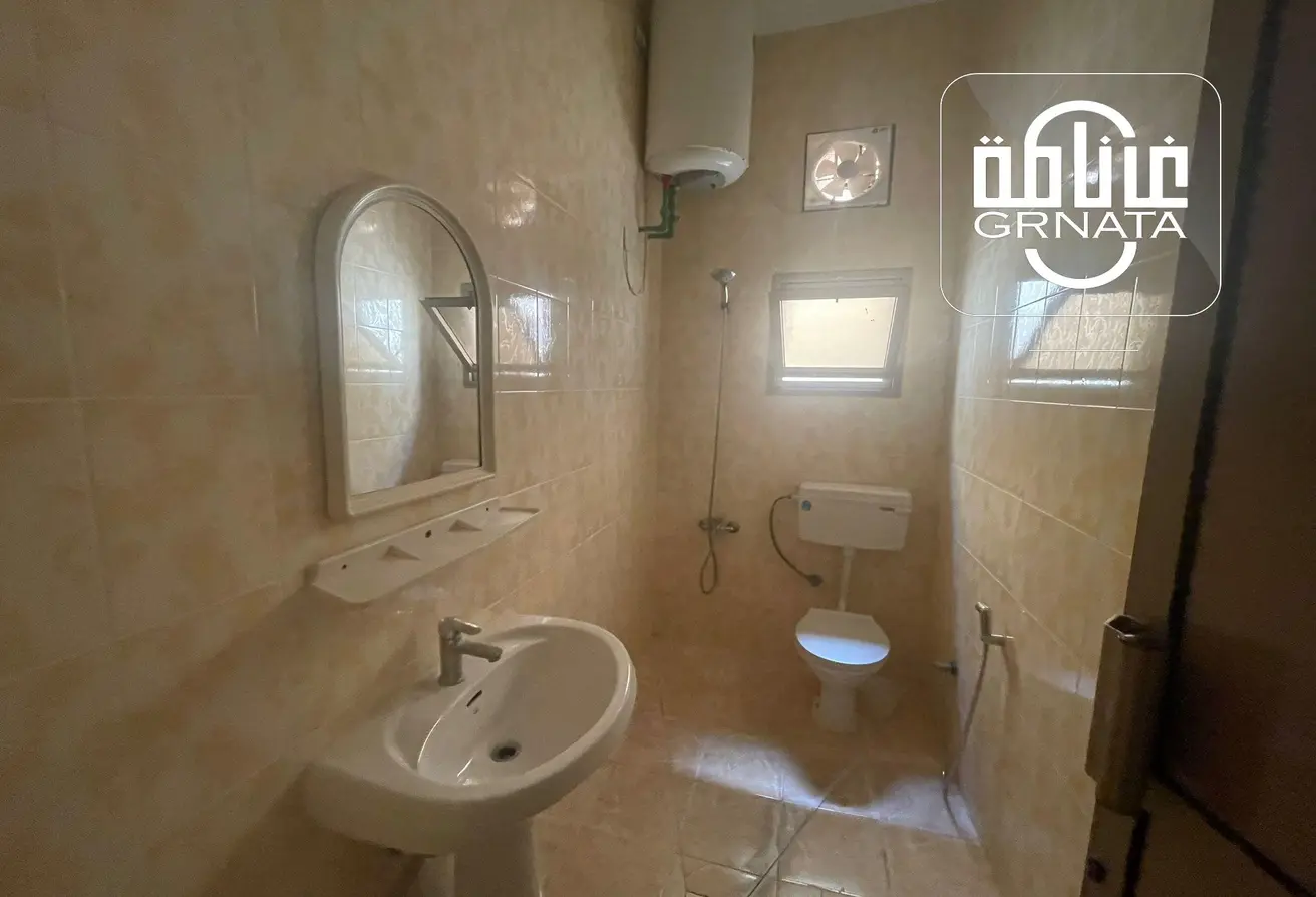 شقة للإيجار في عراد